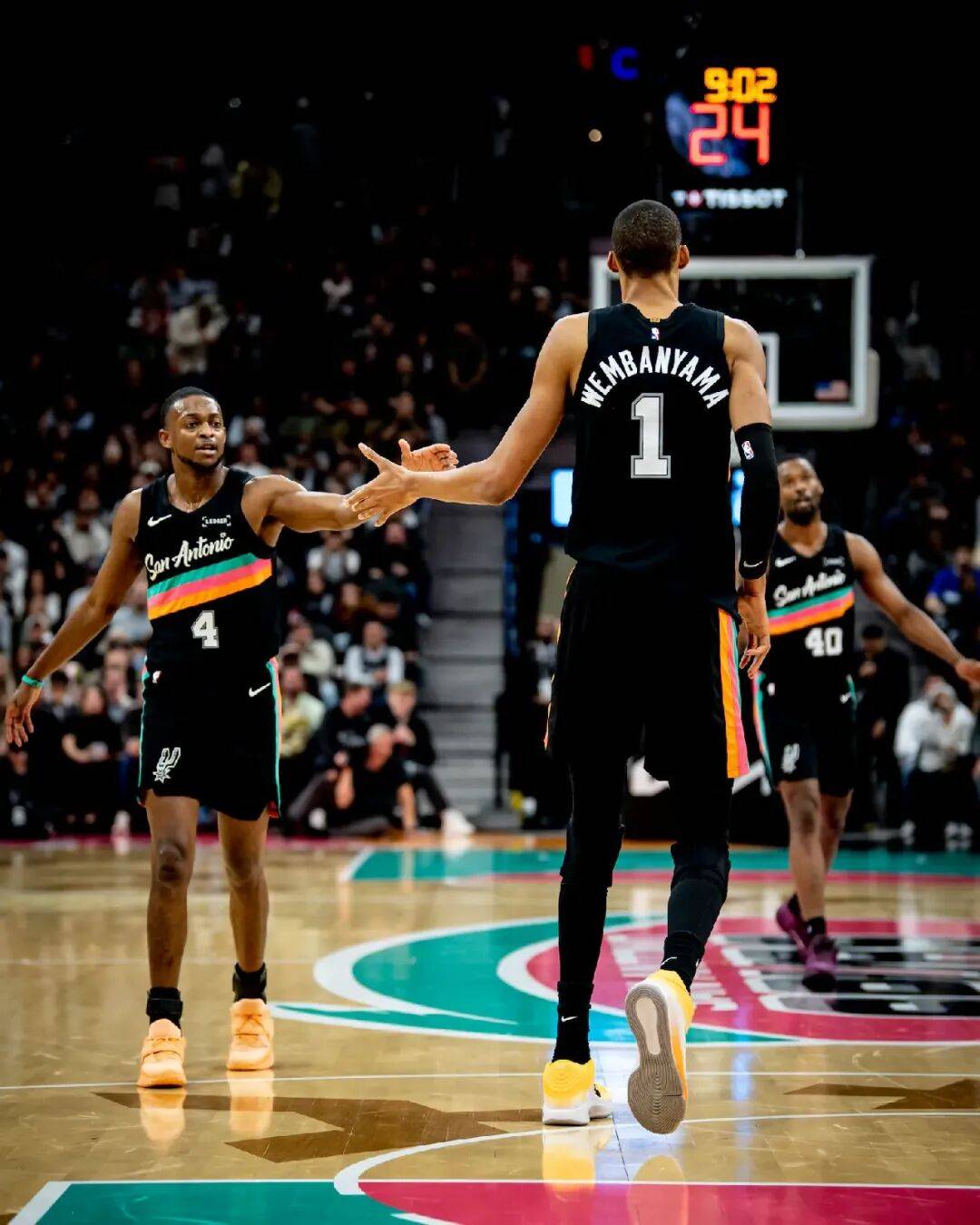 jinnianhui集团网站-国际比赛日迈阿密热火备战NBA常规赛，门线救险细节曝光，球迷炸锅，纪律约束更严格的简单介绍