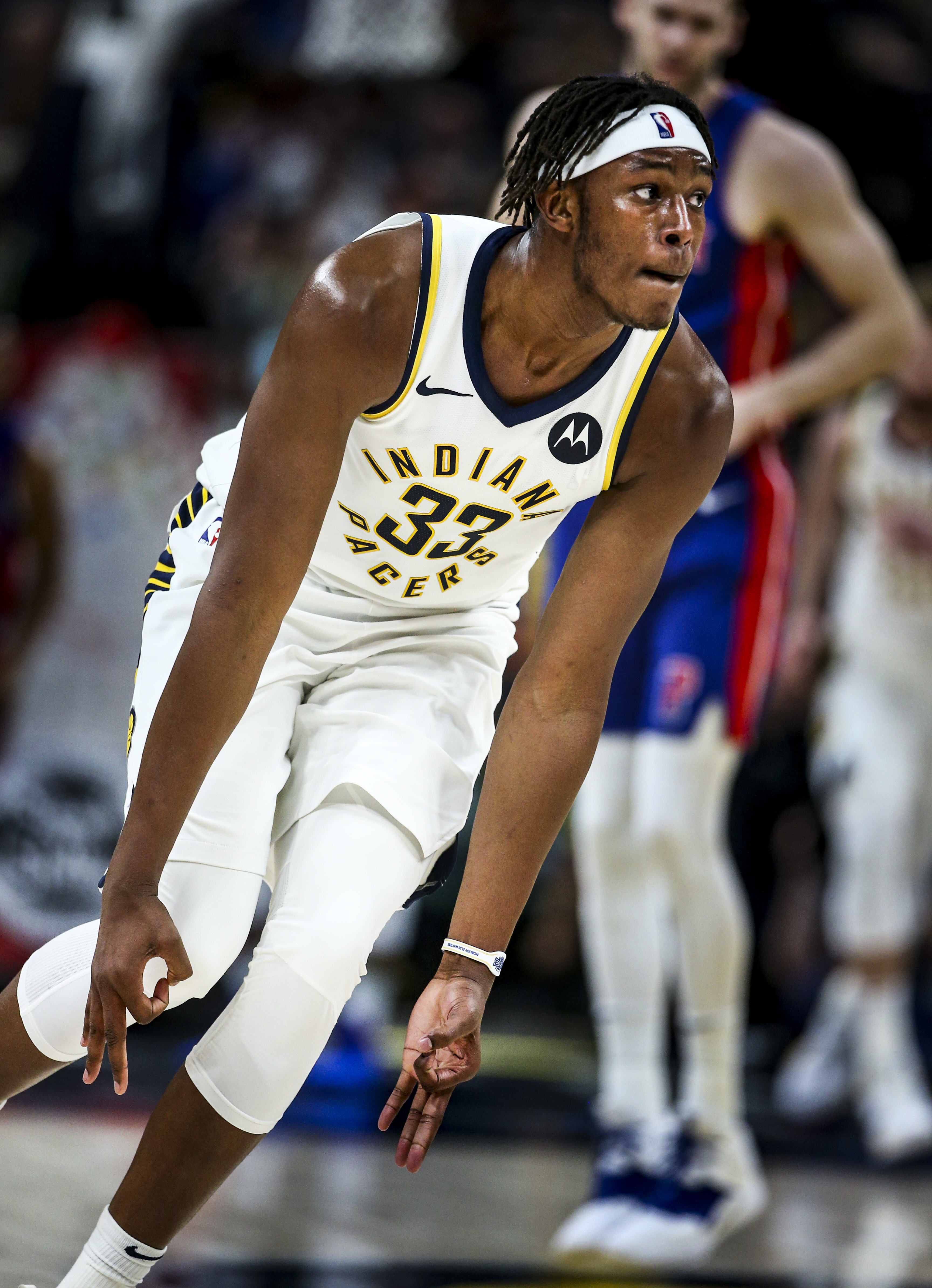 jinnianhui集团网站-关于印第安纳步行者训练开放日，今夜回应争议引欢呼，NBA常规赛在即，身体对抗强度拉满的信息