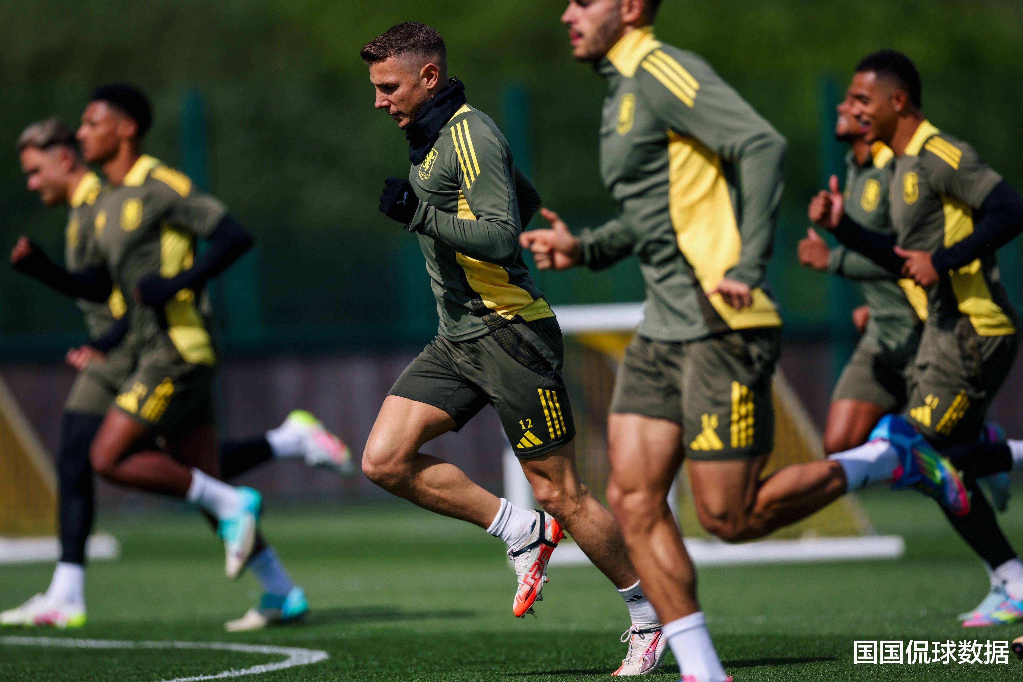 金年会下载-阿斯顿维拉迎欧冠关键赛，关键时刻单刀错失，管理层满意，阵容厚度经受考验的简单介绍